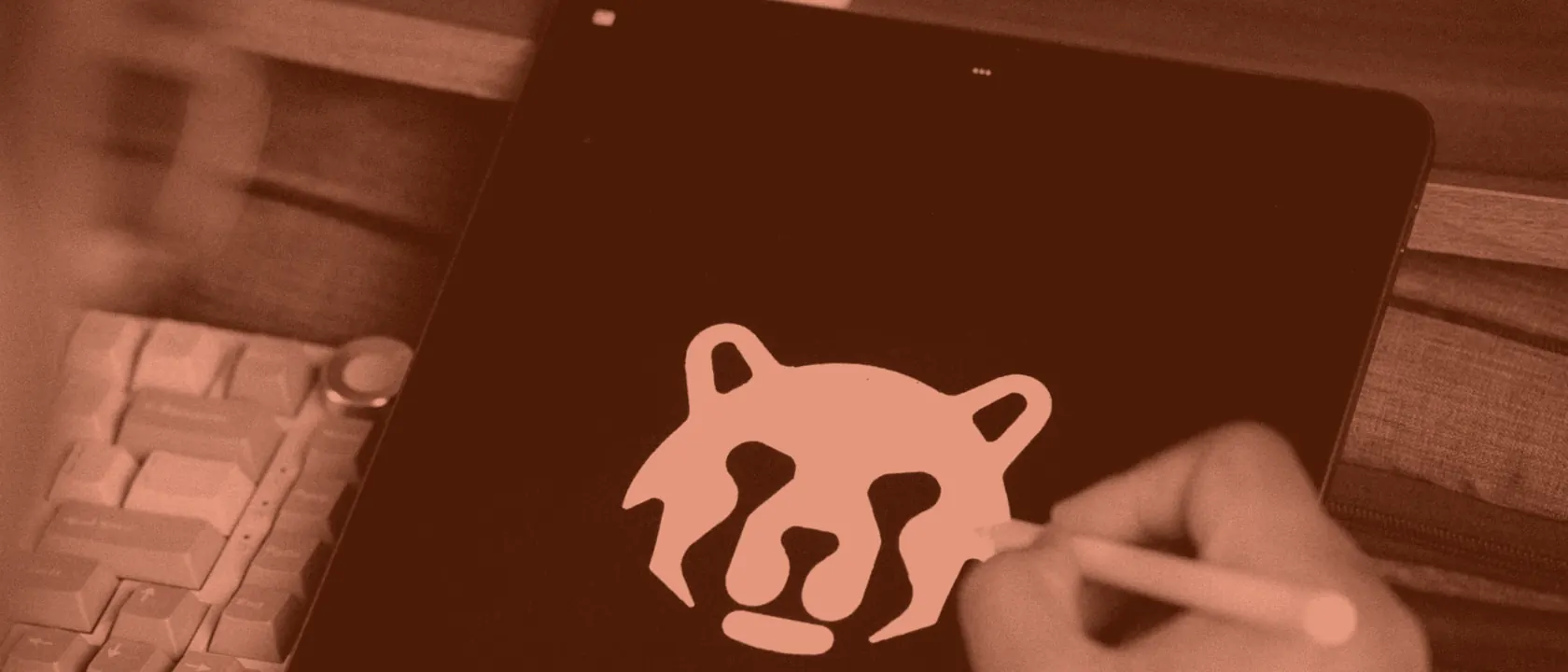 Dibujando un logo en una tableta