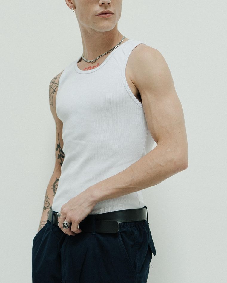Musculosa Blanca — Lisa · escote redondo